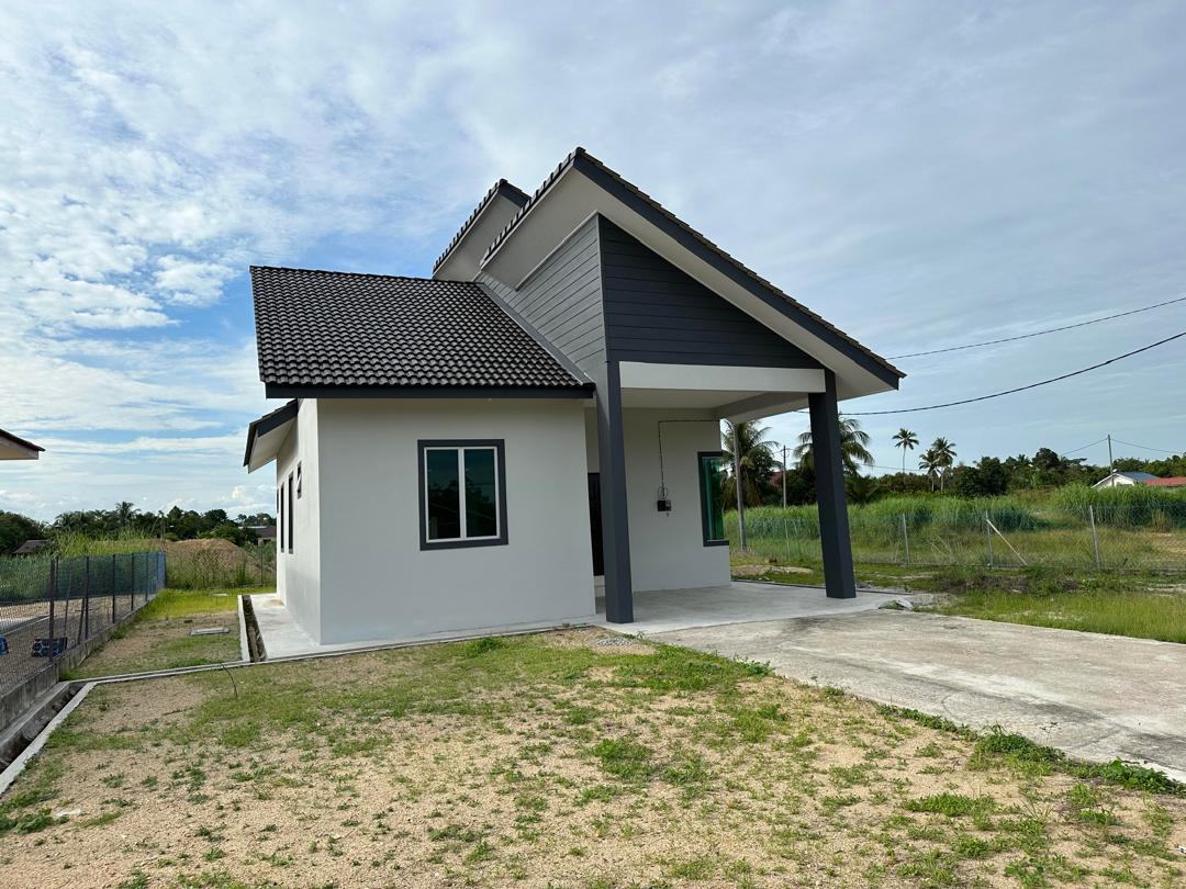 Rumah banglo setingkat siap PT5494
