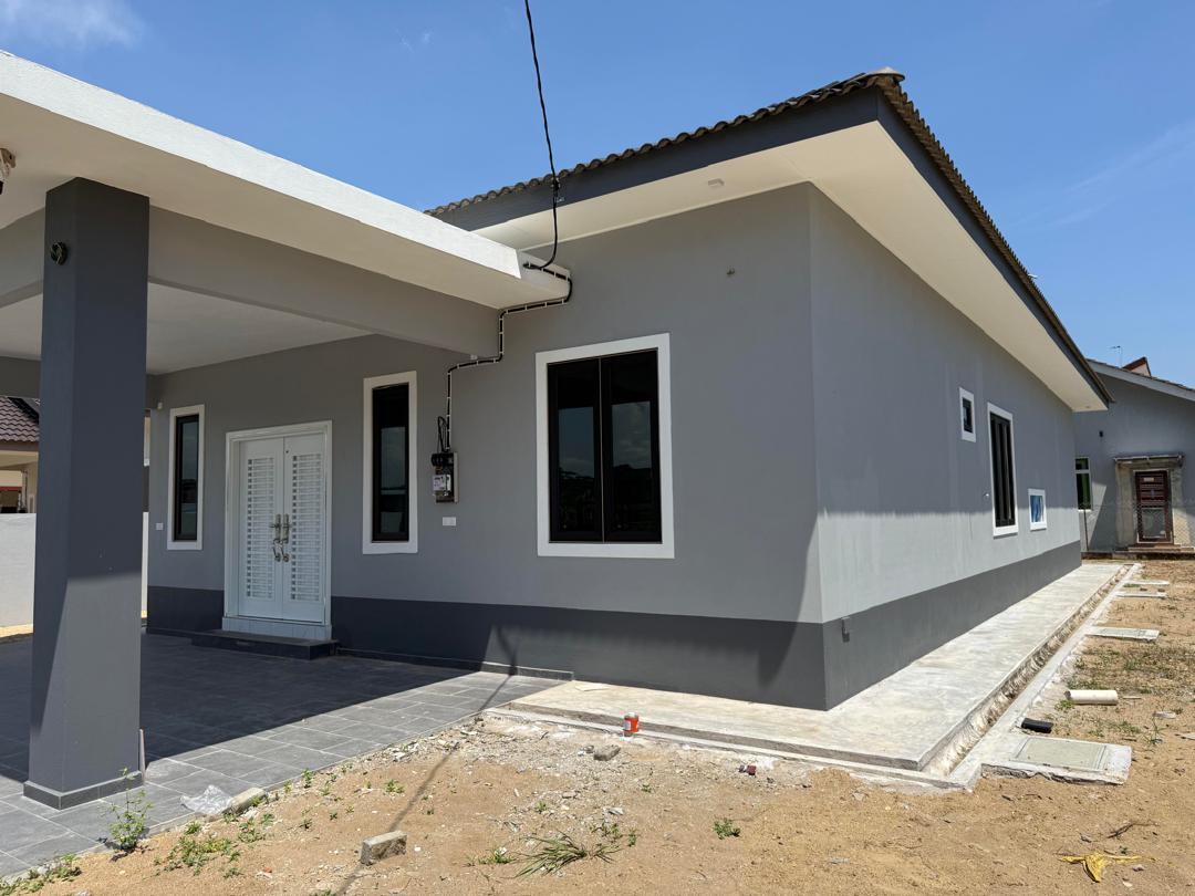 Rumah banglo setingkat siap PT5489